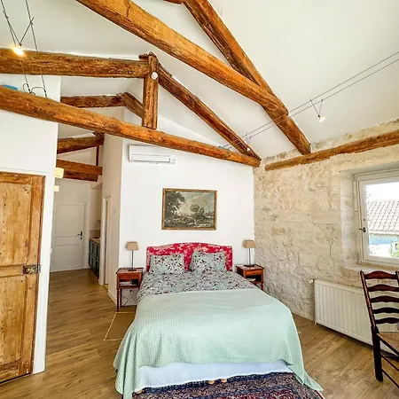 Le Clos Des Chartreux Apartment *