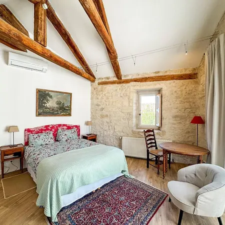 Le Clos Des Chartreux 펜션 *