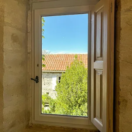 Le Clos Des Chartreux Tatil Evi